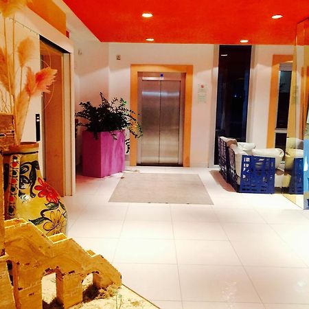 Hotel Zodiaco Порто Чезарео Екстериор снимка