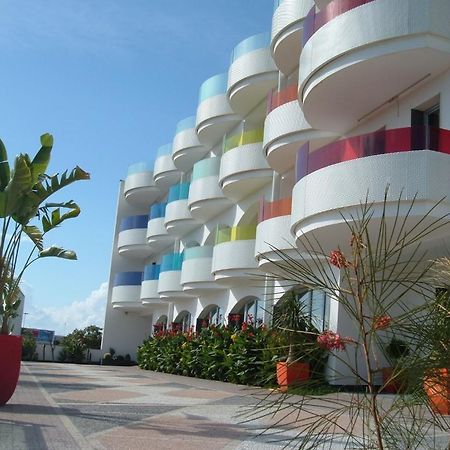 Hotel Zodiaco Порто Чезарео Екстериор снимка