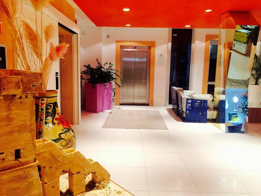 Hotel Zodiaco Порто Чезарео Екстериор снимка