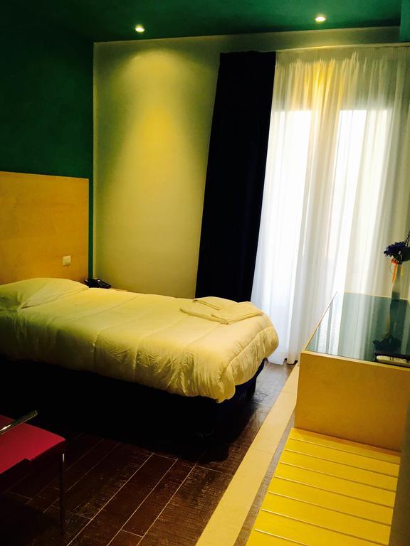 Hotel Zodiaco Порто Чезарео Екстериор снимка
